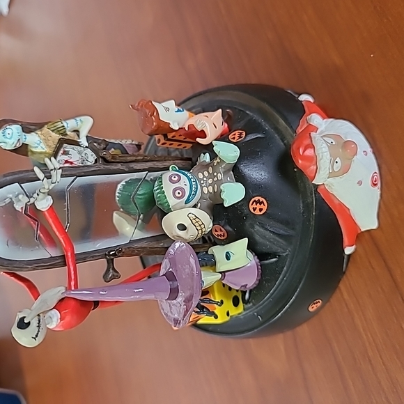 Nightmare Before Christmas Globe 2000 Dome Vignette - Picture 4 of 8